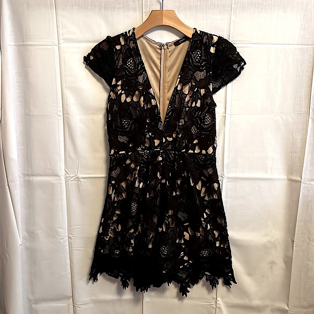 MENDOCINO Gilbert Lace Mini Romper Dress // Size S